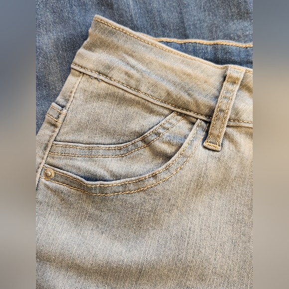 Ombre Flare Leg Jeans - Picture 6 of 8